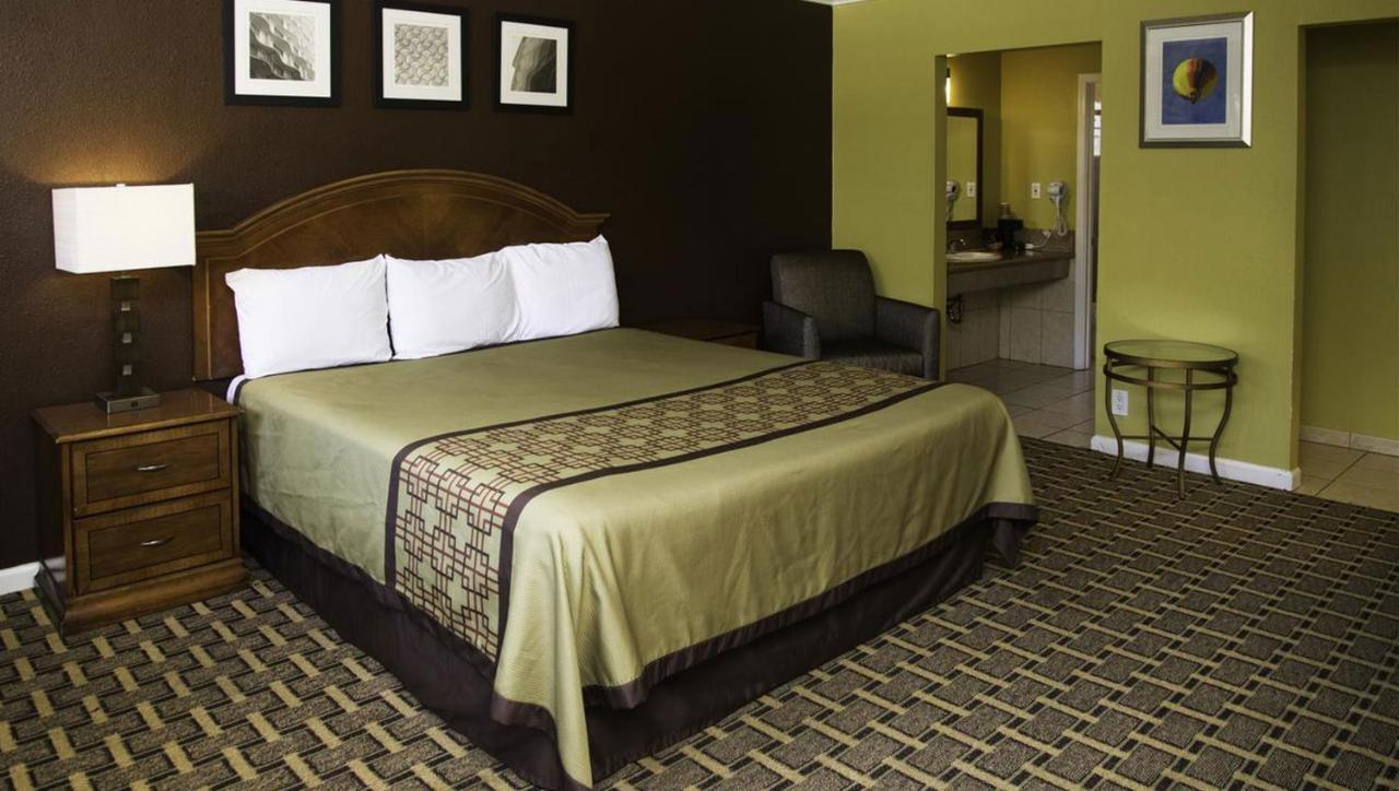 Kings Motel Inglewood (Adults Only) المظهر الخارجي الصورة